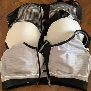 Set of 3 sports bras